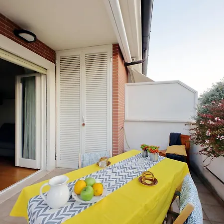 Silvias Flat By Domusdimore Roma