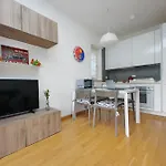 Apartment Silvias Flat By Domusdimore *