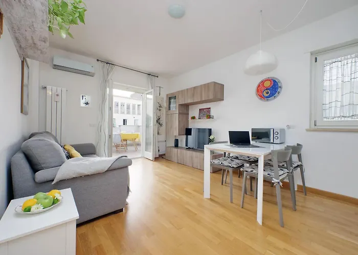 Silvias Flat By Domusdimore 로마