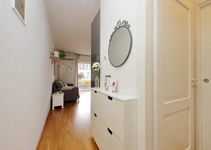 아파트 Silvias Flat By Domusdimore