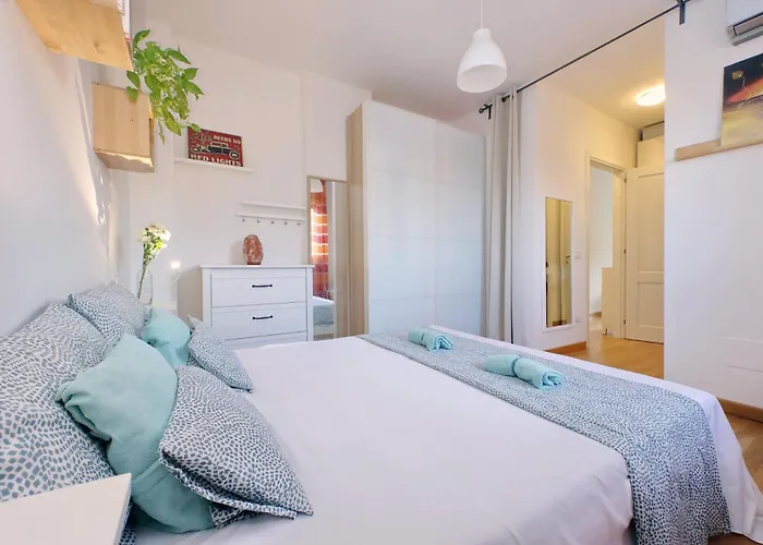 Silvias Flat By Domusdimore